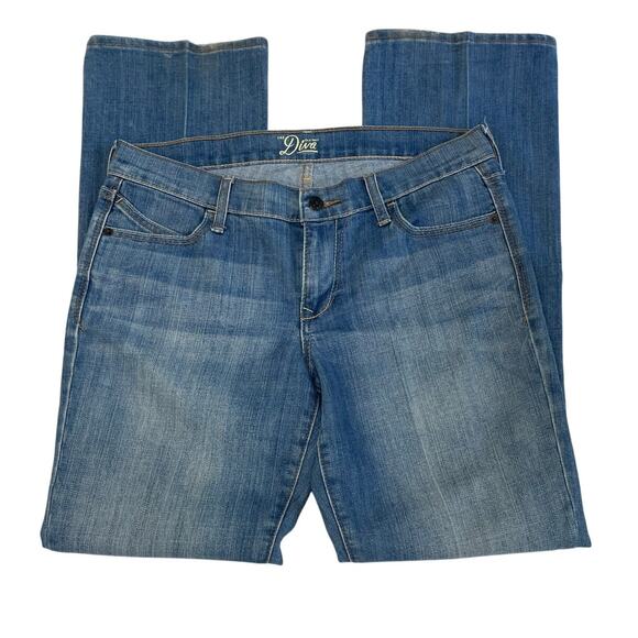 Old Navy Size 8 Jeans The Diva Fit Bootcut Medium Wash Denim Women Pants - Picture 3 of 7